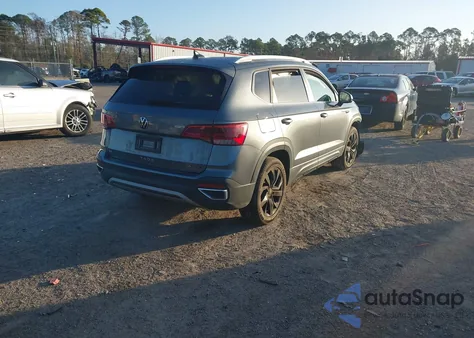 2022 Volkswagen Taos 1.5T Se из США, поврежденный, VIN 3VVPX7B22NM035453